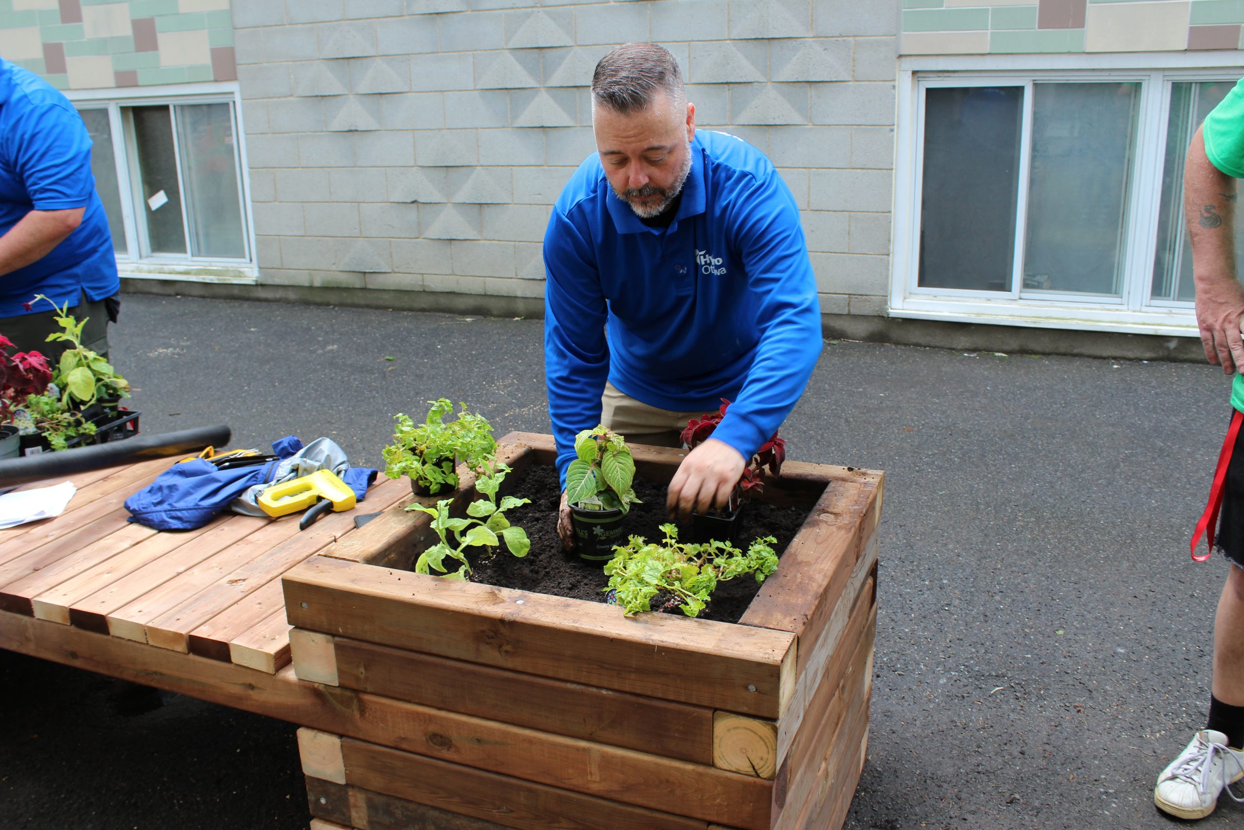 planter benches